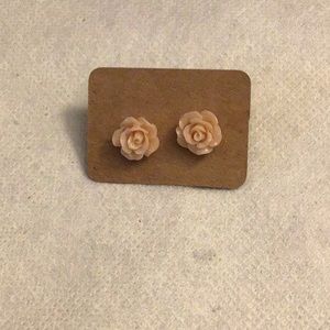 FLOWER EARRINGS WITH FREE GIFT